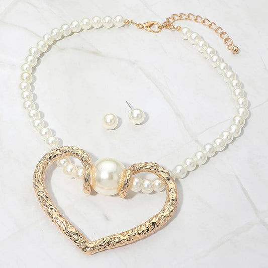 Bold Heart Pendant Pearl Beaded Statement Necklace