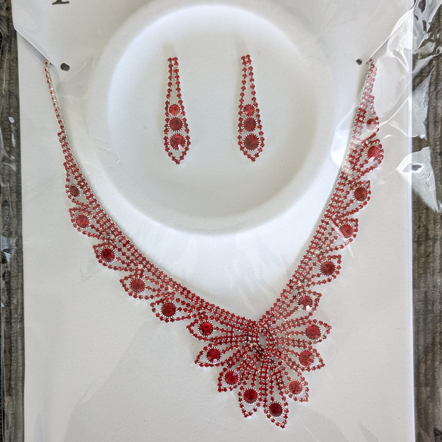 Crystal Gemstone V-Shaped Floral Necklace Set