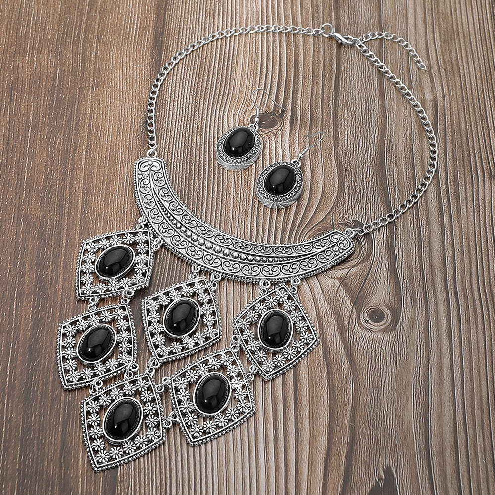 Bold Boho Vintage Inspired Oval Stone Statement Necklace Set