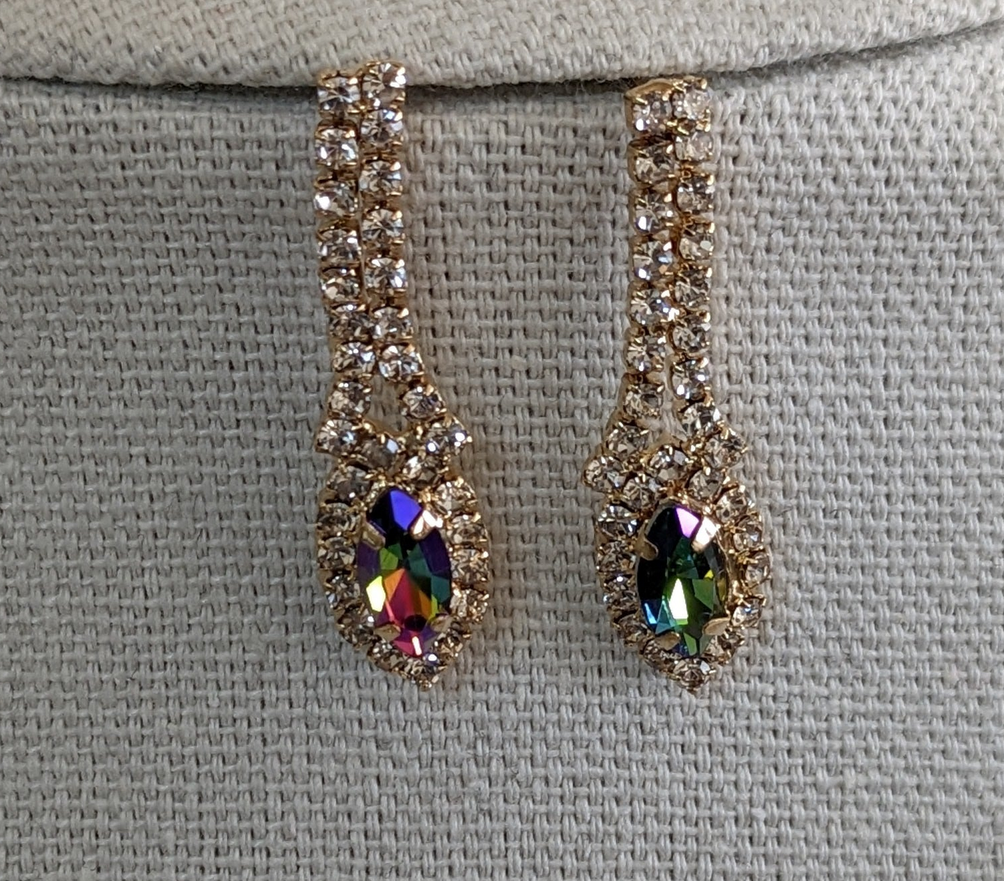 Marquise Rhinestone Crystal Cluster V-Shape Bib Necklace Set: Rainbow